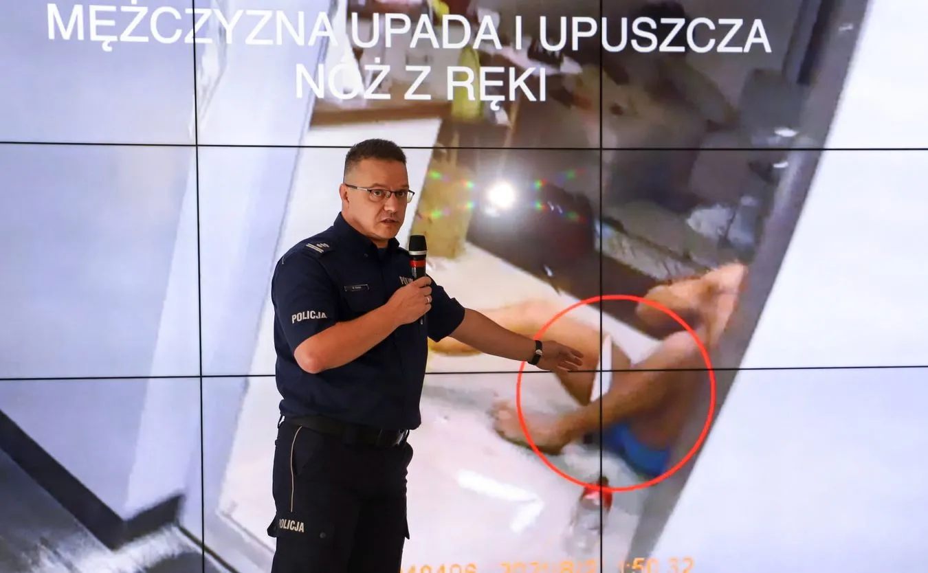 Rzecznik prasowy Komendanta Głównego Policji insp. Mariusz Ciarka podczas konferencji prsowej