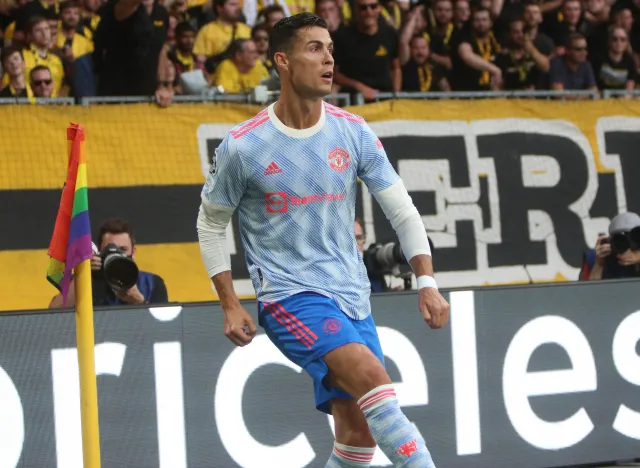 Forbes: Najlepiej opłacany Ronaldo. Ile zarabia Lewandowski?