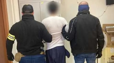 Mężczyzna, który według policji próbował uprowadzić dziewczynkę z placu zabaw