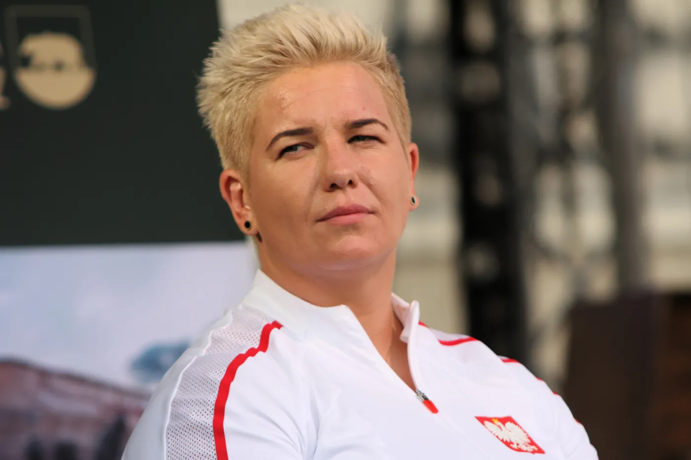 Anita Włodarczyk z opatrunkiem na dłoni. "Chłopak mnie zdenerwował"