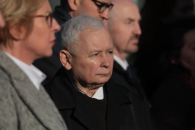 Pieniądze czy gaz do dechy? "PiS zapowiedział krok wstecz, ale..."