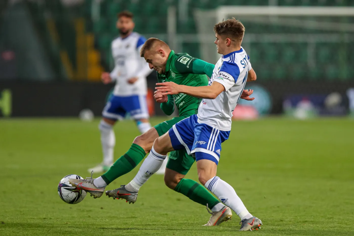 Bezbramkowy remis Warty ze Stalą. Kiepski futbol w Poznaniu