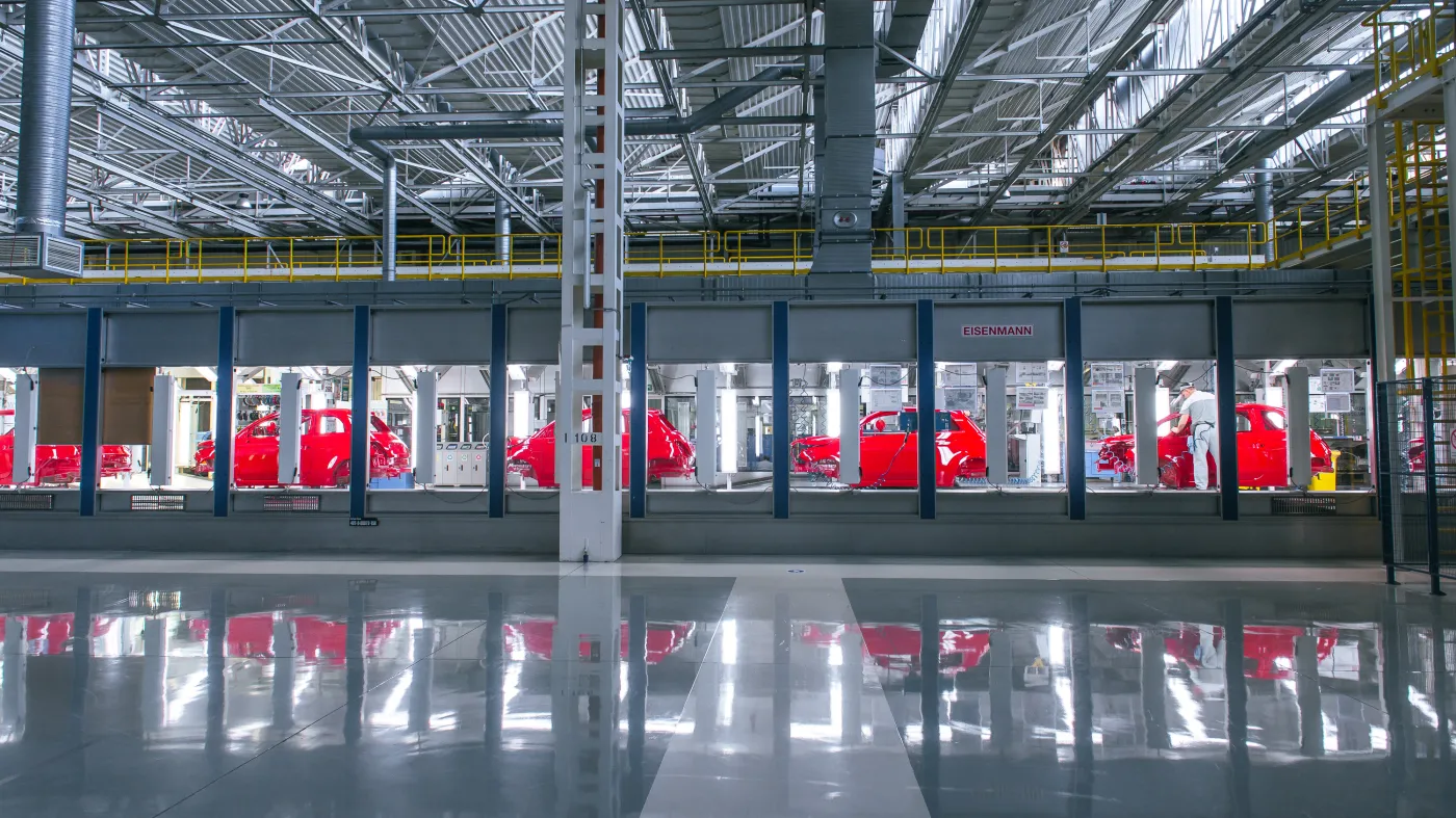 8 mln samochodów nie zostanie wyprodukowanych. Kryzys potrwa do końca 2022 roku
