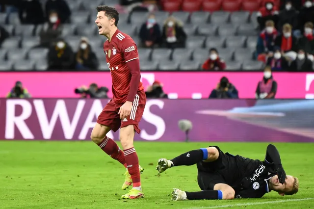 Liga niemiecka. Lewandowski bez gola, rekord Haalanda [WIDEO]