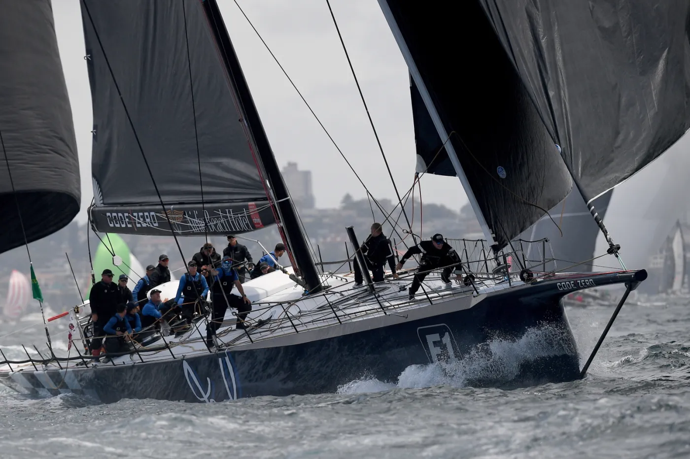 Ostatni dzień regat Sydney-Hobart. Trwa zacięta walka o zwycięstwo