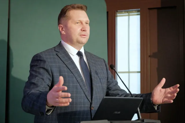 Czarnek zapytany o lex TVN. "Czy pan naprawdę jest taki naiwny? Sorry, litości"