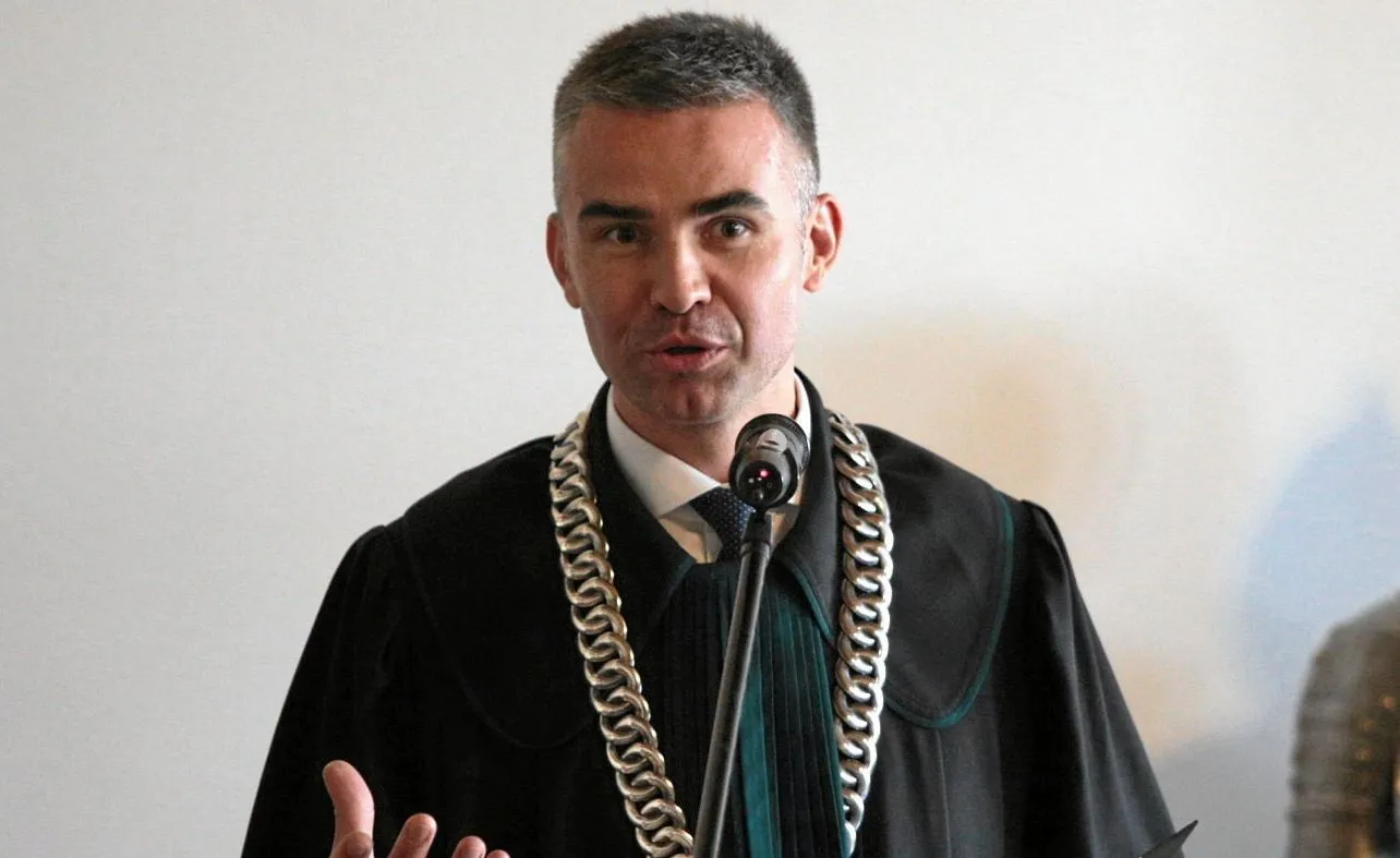 Prezes Adwokatury zaapelował do prezydenta o zawetowanie ustawy medialnej