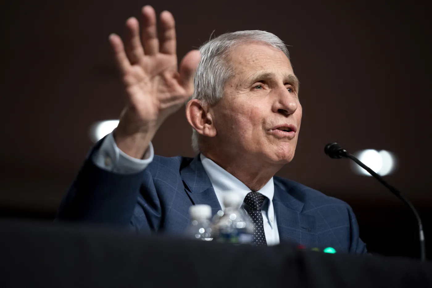 Dr Fauci: Nie ma mowy, by wyeliminować z życia Covid-19