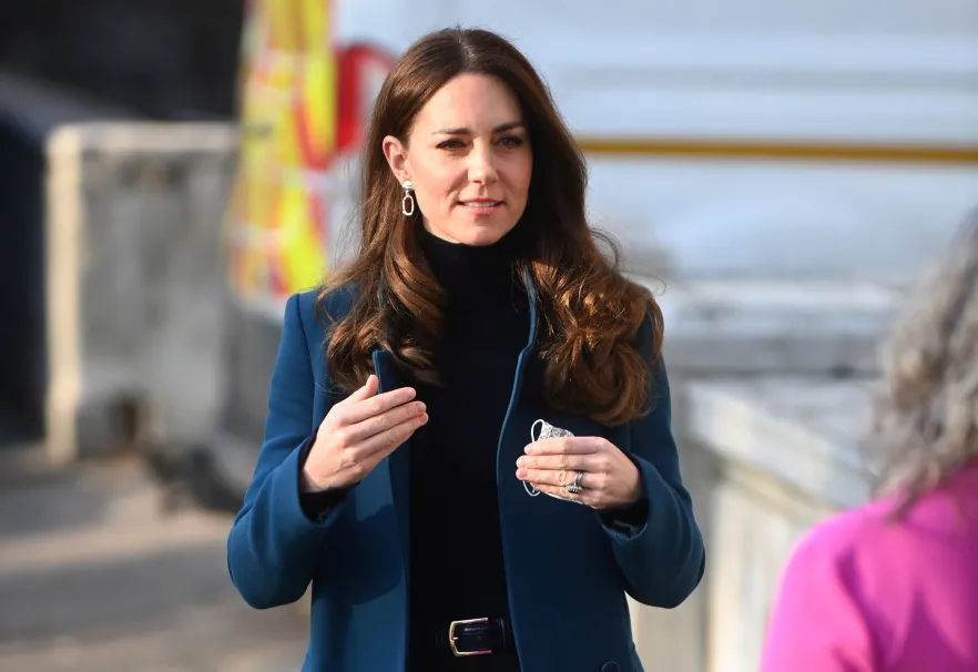 Ciemne tony na włosach księżnej Catherine. Korzystna zmiana? FOTO