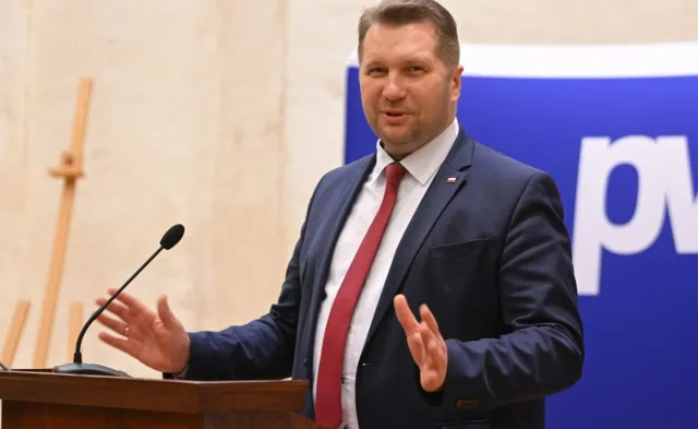 "To będzie fajne, ładne spotkanie". Czarnek cieszy się na rozmowę z Dudą, liczy na podpis