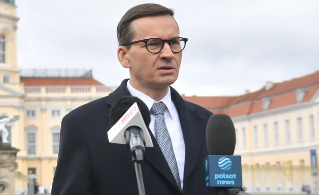 Ostre słowa Morawieckiego we włoskim dzienniku. "Odpowiedź może być niszczycielska"