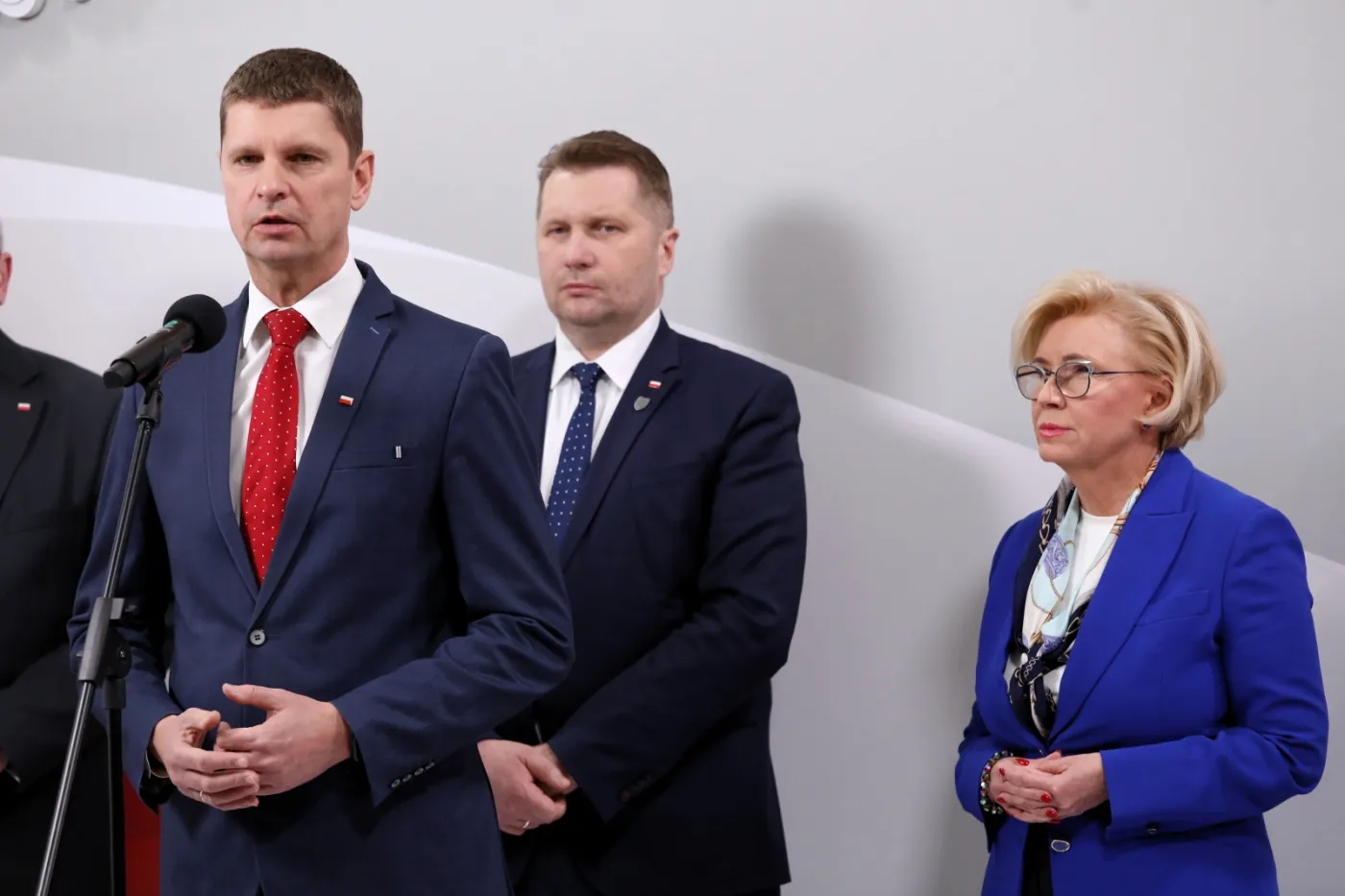 PiS niezadowolone z weta Dudy. "W sytuacji zagrożenia trzeba wzmacniać państwo..."