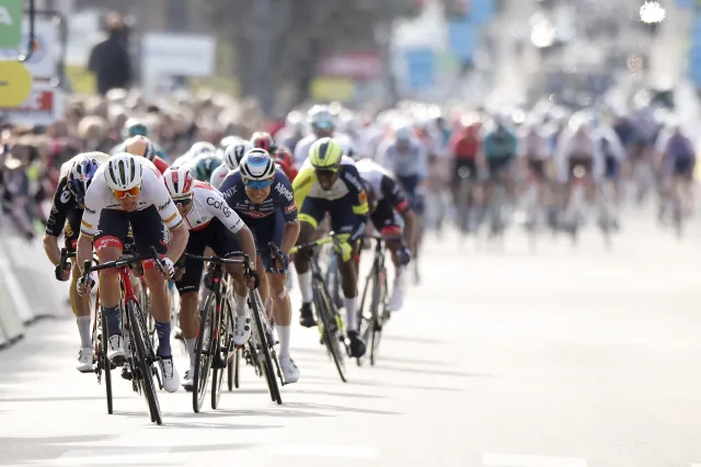 McNulty wygrał 5. etap, Roglic nowym liderem wyścigu Paryż-Nicea
