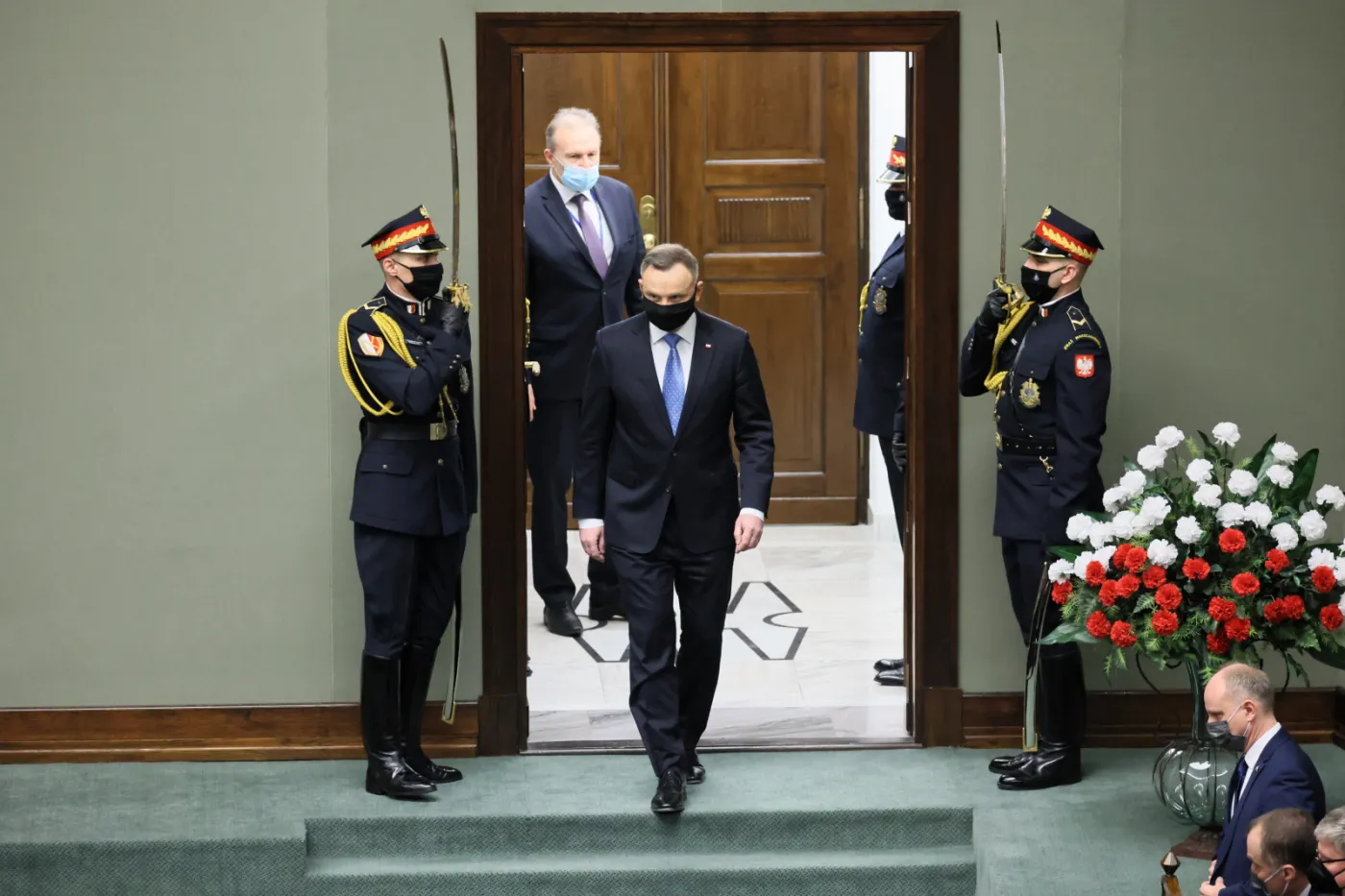 Zełenski wystąpił przed Zgromadzeniem Narodowym. Polscy posłowie i senatorowie bili mu brawo na stojąco