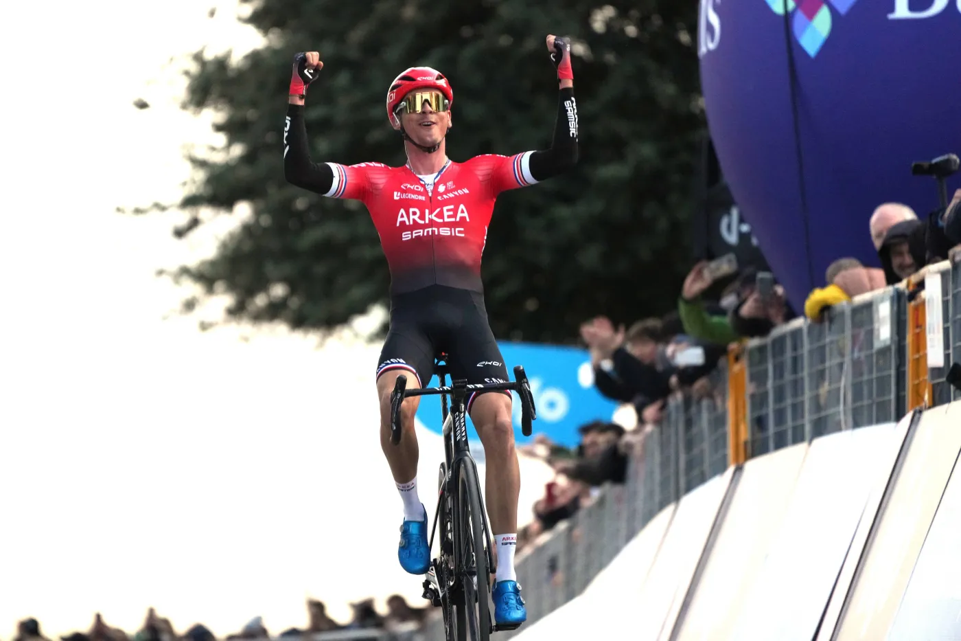 Samotny finisz Barguila na 5. etapie wyścigu Tirreno-Adriatico