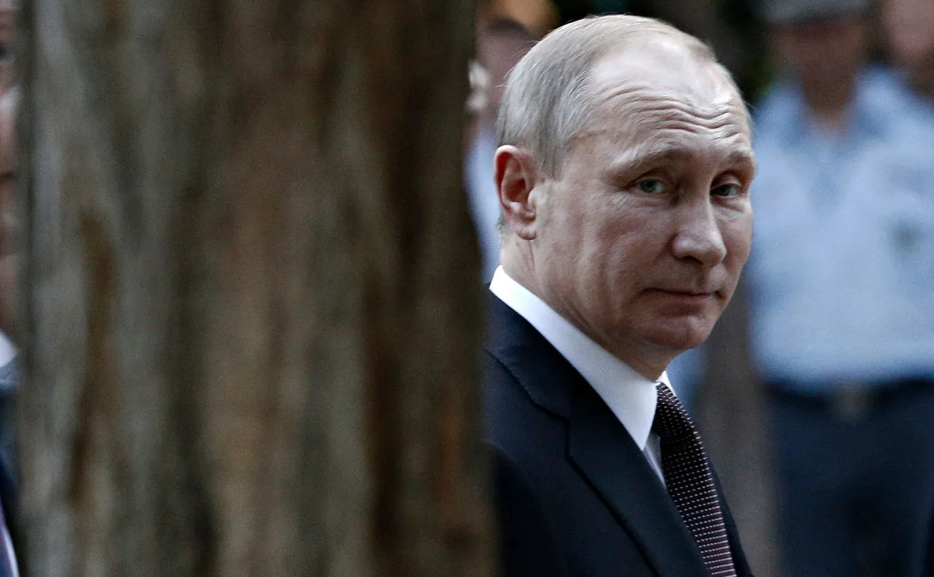 Putin: Ci, którzy godzą się z pisaniem historii na nowo, są jak kolaboranci