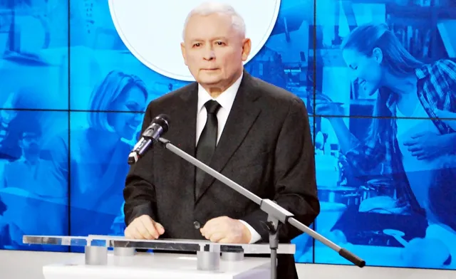 Kaczyński: Teraz nie odejdę z rządu...