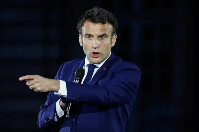 Macron: Rosyjskie władze muszą zostać pociągnięte do odpowiedzialności