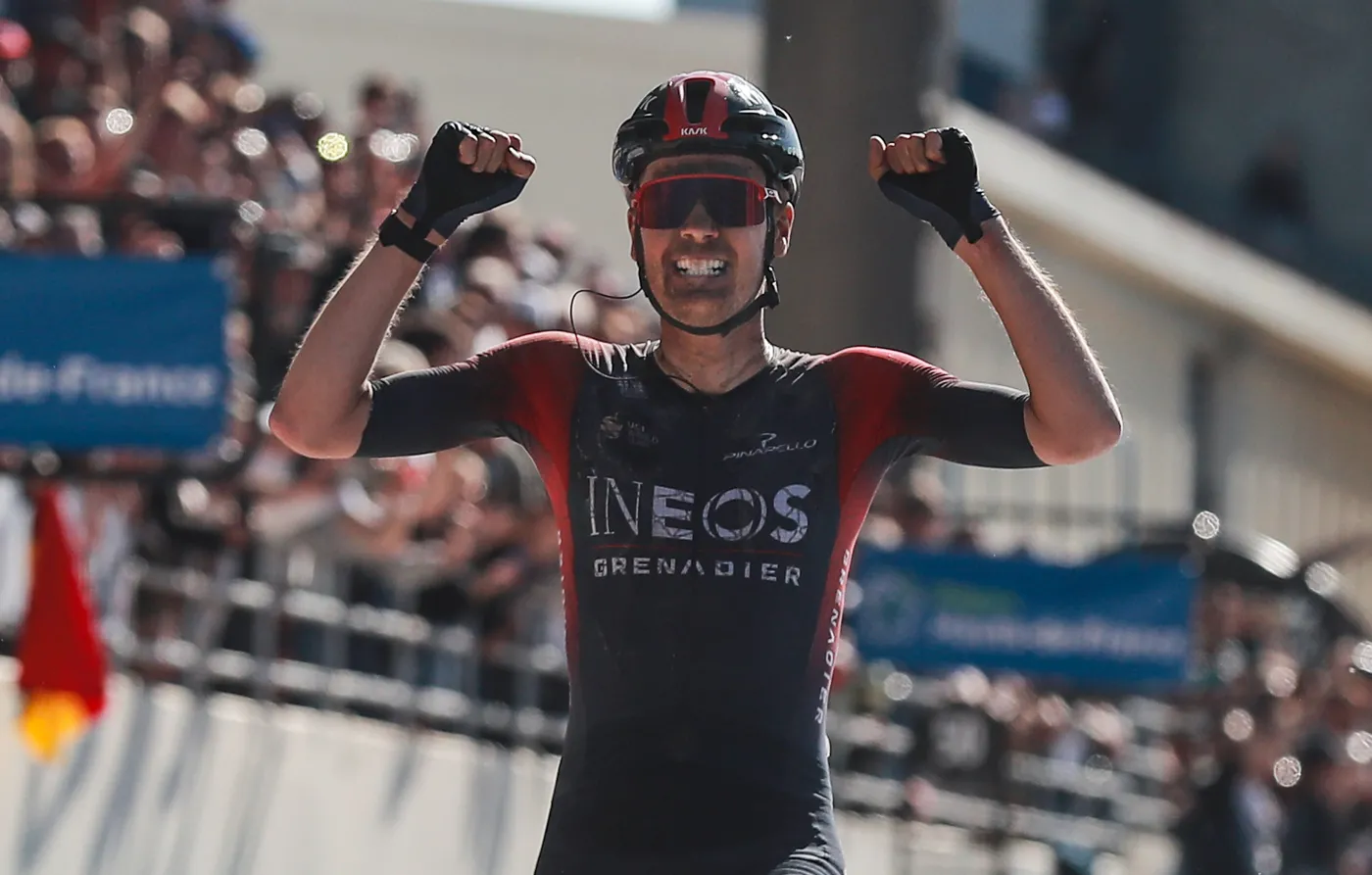 Dylan van Baarle wygrał wyścig Paryż-Roubaix