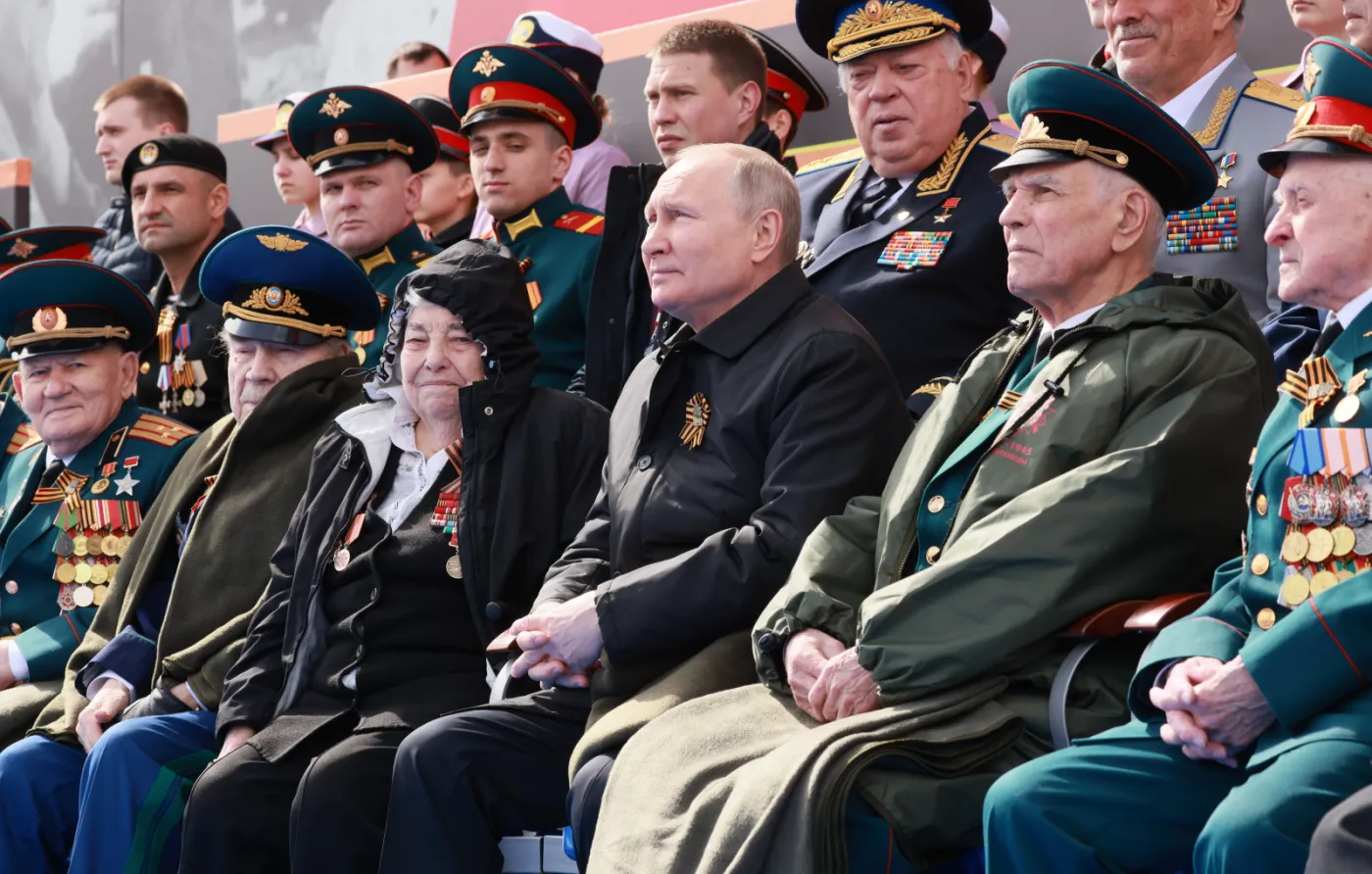 Propagandowy odlot Putina na Placu Czerwonym. "Neonaziści" wspierani przez Zachód...