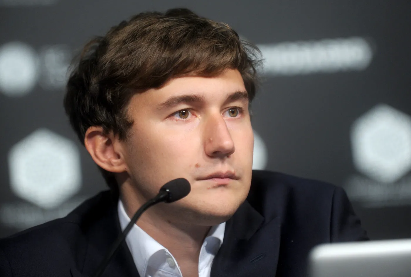 Poparł inwazję na Ukrainę. Putin odznaczył szachistę Karjakina