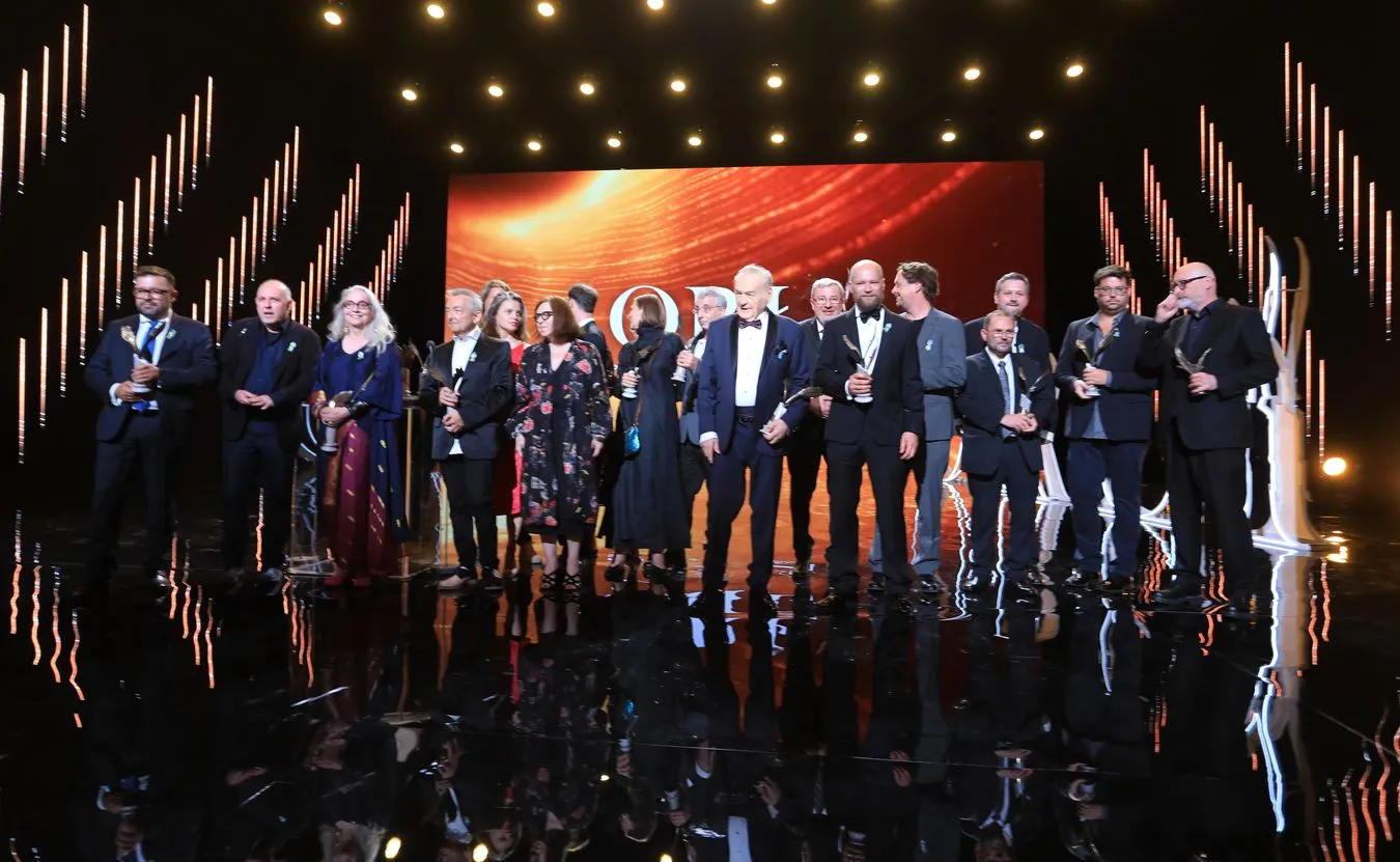 Orły 2022: Wygrywa "Aida". Film o tym, jak świat przyzwyczaił się do wojny