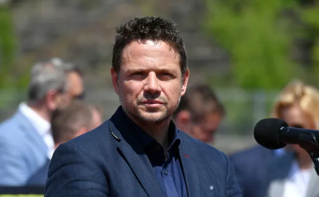 "Dupiarz" i burza po słowach Trzaskowskiego. Tusk zabrał głos