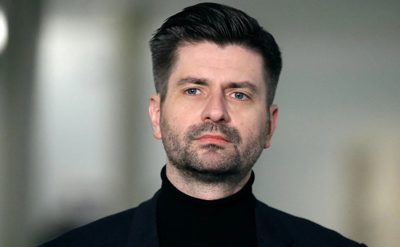 KRZYSZTOF SMISZEK 