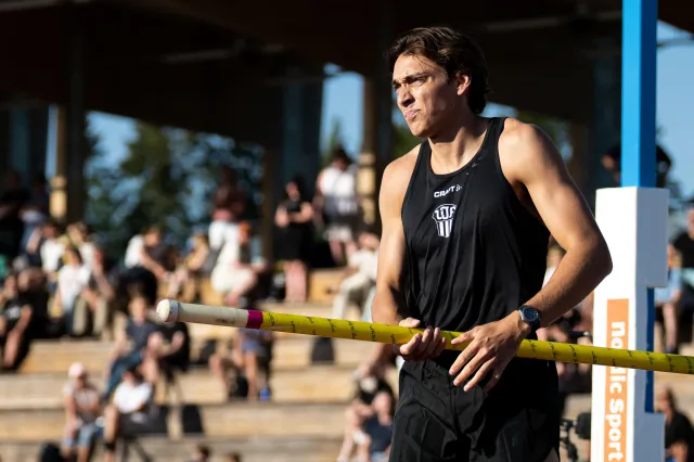 Armand Duplantis jest niemożliwy. Kolejny rekord na otwartym stadionie!