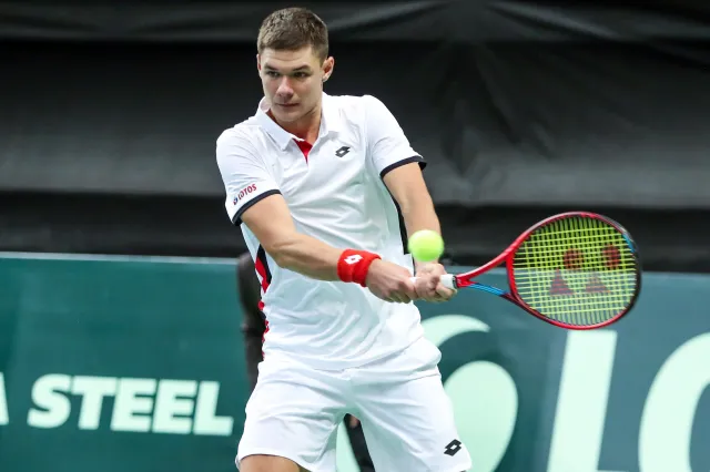 Majchrzak odpadł w drugiej rundzie turnieju w Indian Wells
