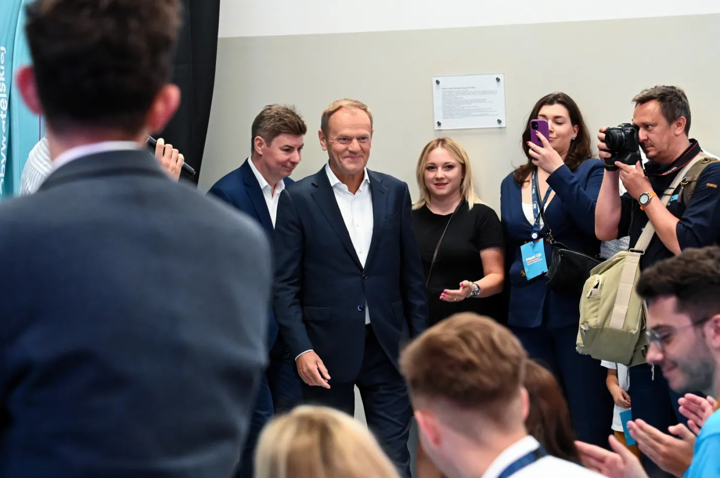 Głos na spotkaniu z Tuskiem: Mam nadzieję, że zabierzecie 500 plus. Premier komentuje