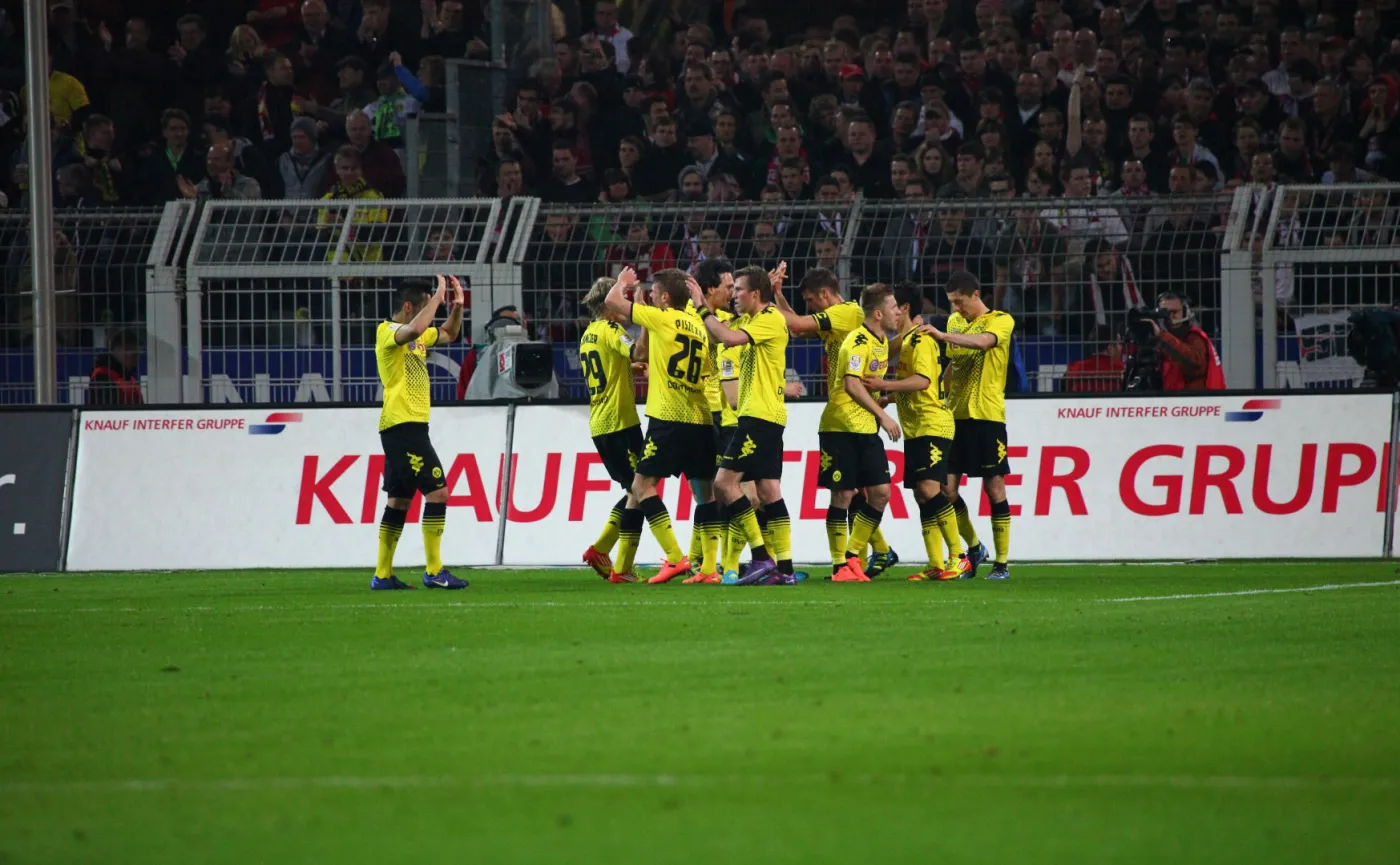 Sebastien Haller ma załośliwego guza jądra. Piłkarz Borussi Dortmund przejdzie chemioterapię