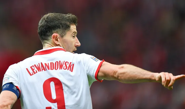 Lewandowski, by grać w Barcelonie i zgodził się na mniejsze zarobki