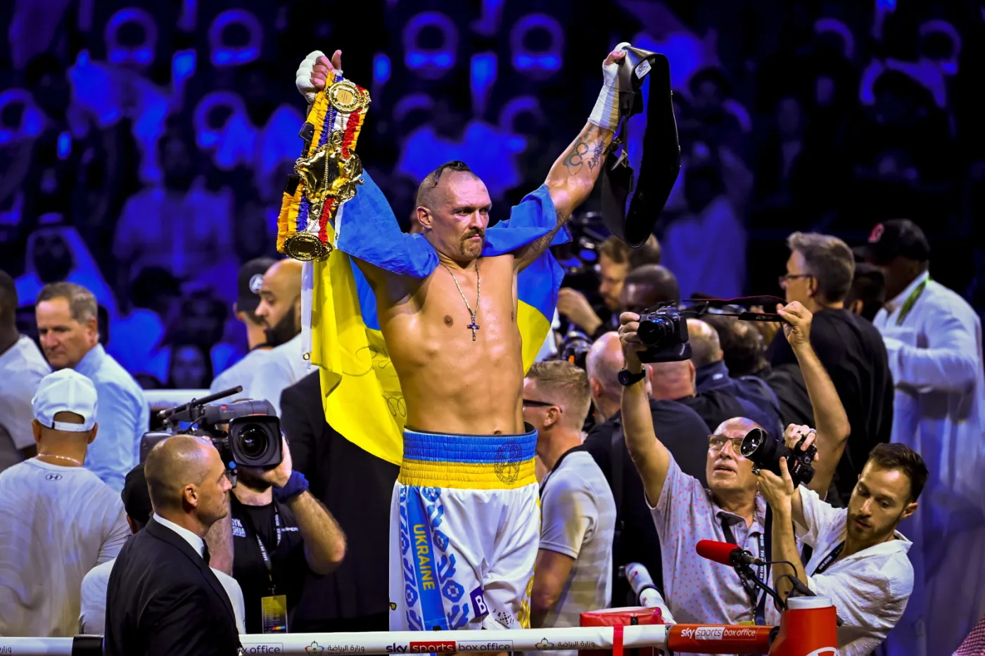 Starcie gigantów. Usyk ponownie pokonał Joshuę