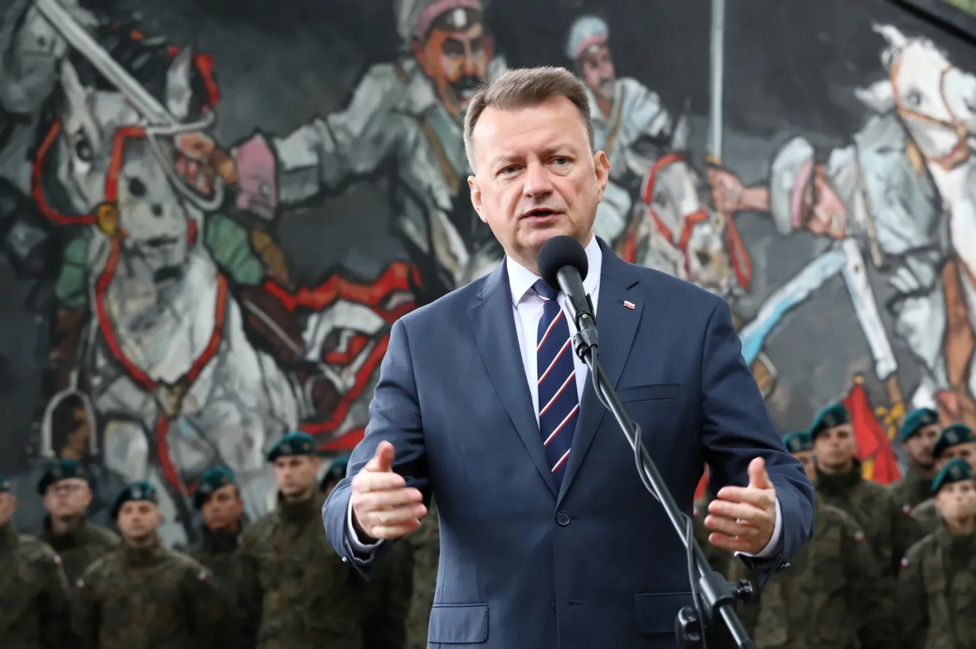Szef MON: Działamy, by nie powtórzyło się u nas to, co na Ukrainie