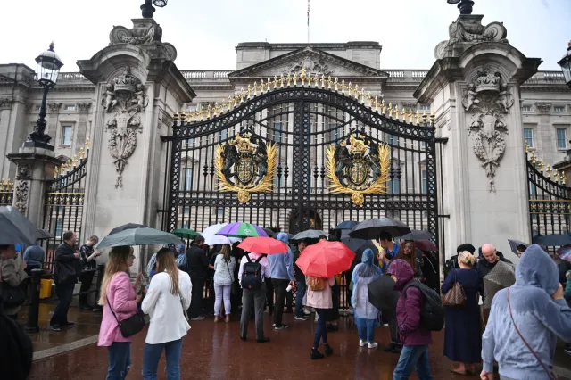 Elżbieta II nie żyje. Oto LONDON BRIDGE. Plany na dziesięć dni po śmierci królowej