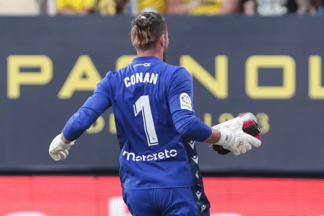 Liga hiszpańska. Bramkarz Ledesma chwalony za pomoc kibicowi