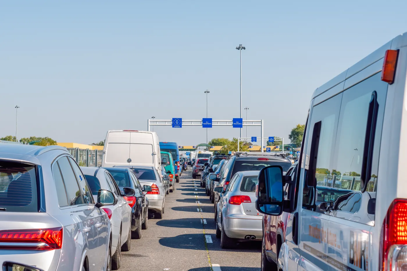 Kolejne kraje strefy Schengen wprowadzają kontrole na granicach