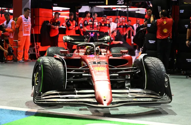 Formuła 1. Leclerc na pole position w Singapurze