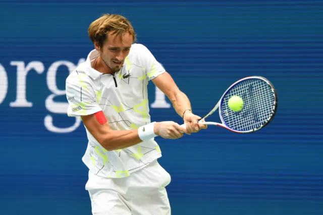 ATP Finals. Miedwiediew wygrał ze Zverevem