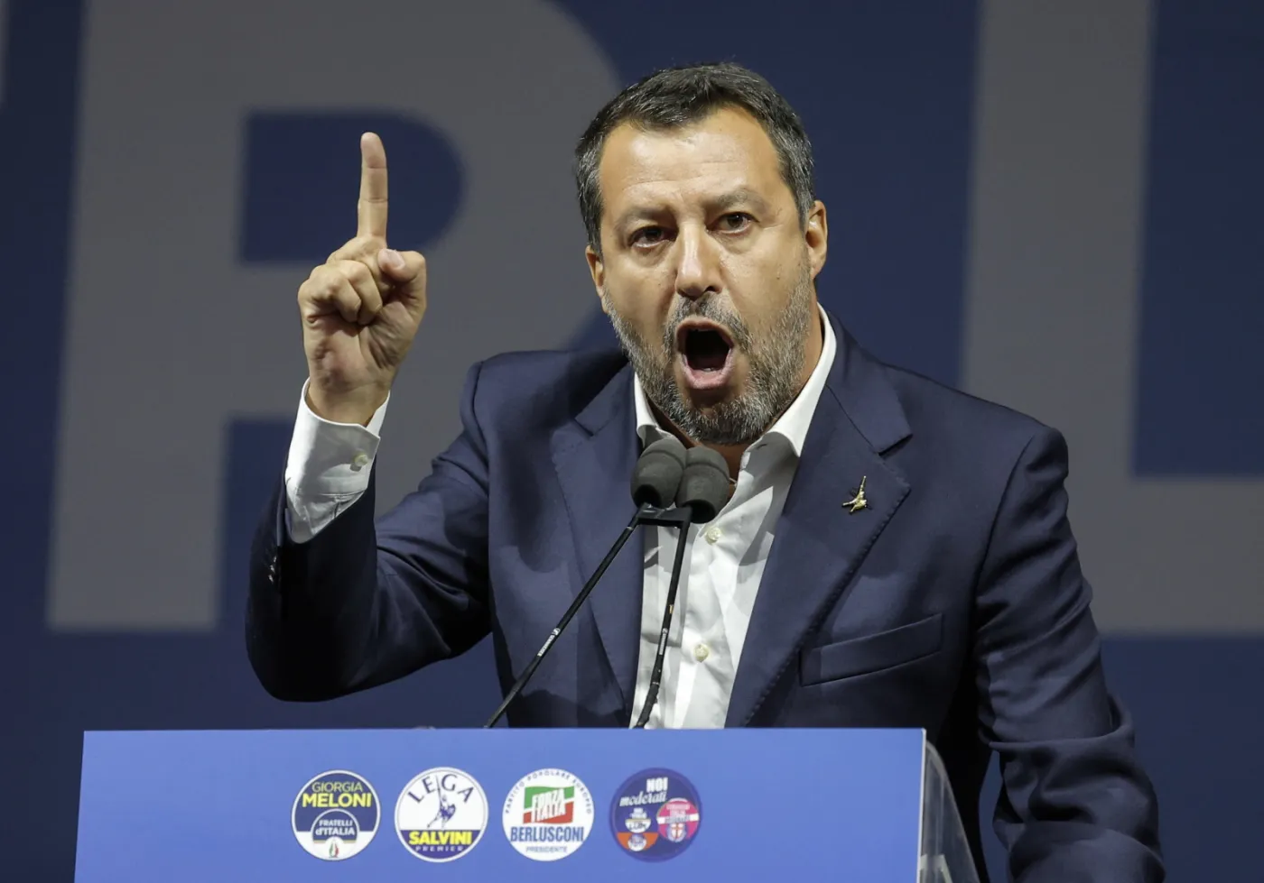 Von der Leyen grozi Włochom "narzędziami, jak w przypadku Polski i Węgier". Salvini wściekły