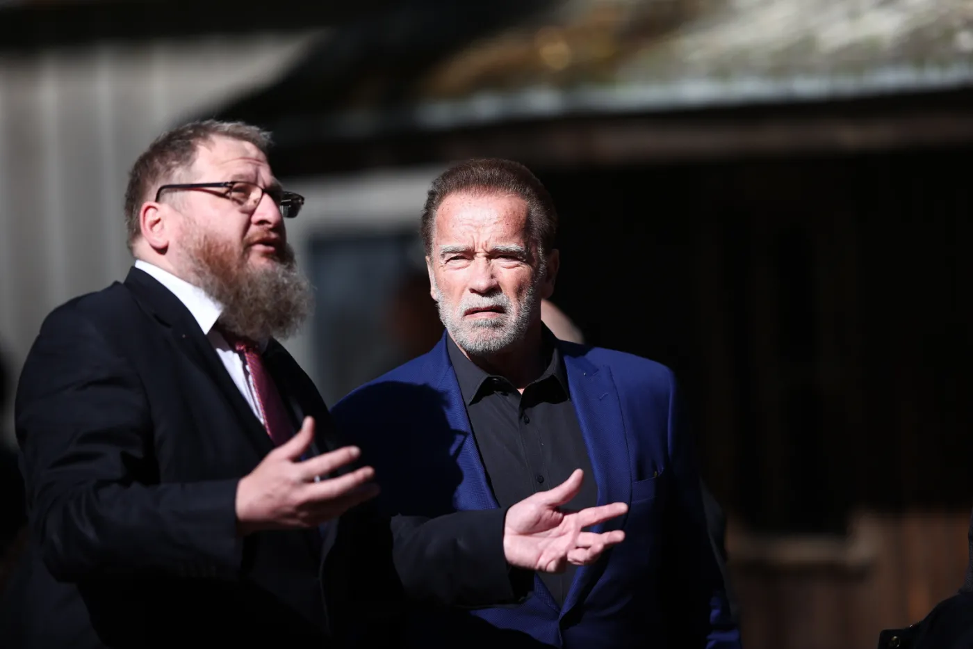 "Mamy misję - pamiętać". Arnold Schwarzenegger zwiedził Auschwitz [ZDJĘCIA]