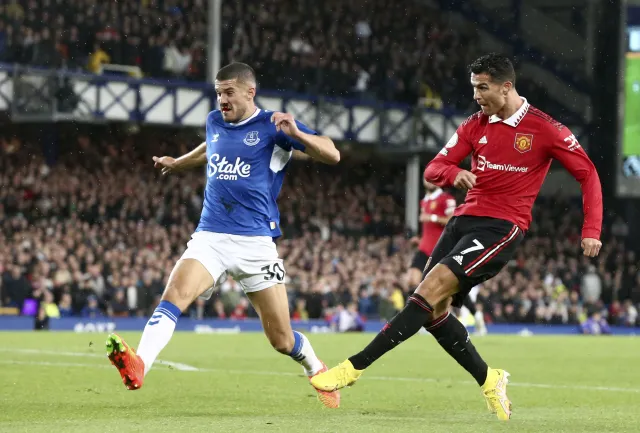 700. gol Cristiano Ronaldo. Manchester United awansował na 5. miejsce
