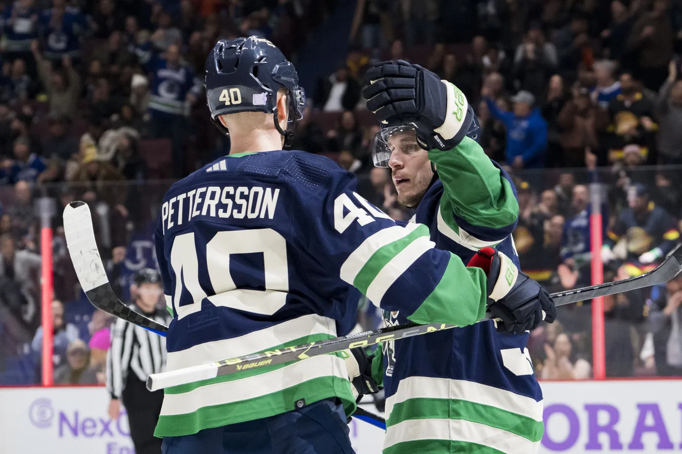 Liga NHL. Skuteczna pogoń Canucks, koniec domowej serii Bruins