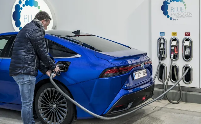 Toyota lubi to! Orlen zbuduje nowe stacje tankowania wodoru w pięciu miastach