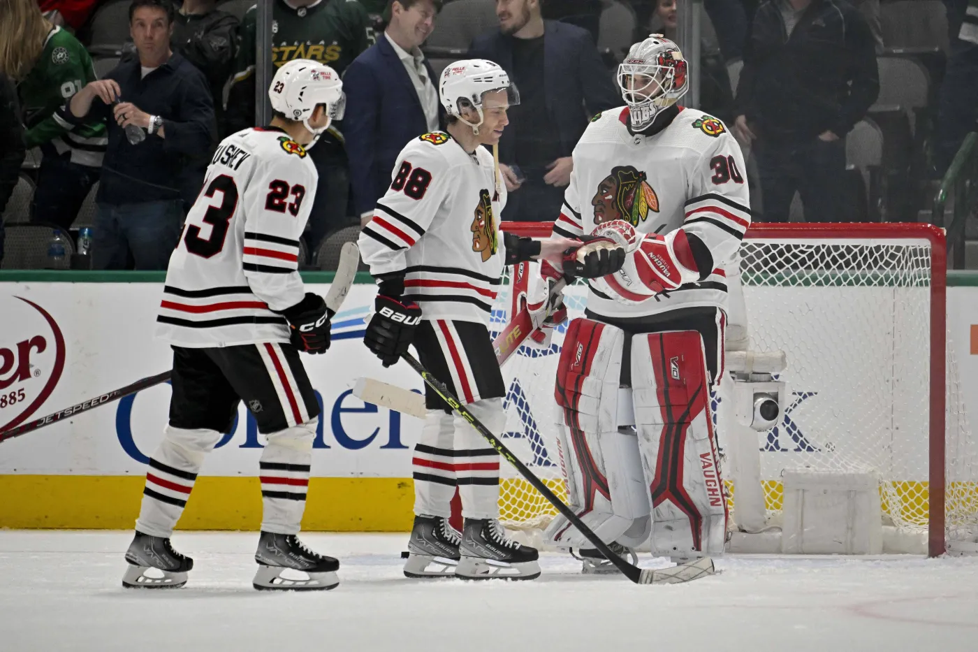Hokeiści Dallas Stars i Chicago Blackhawks lepsi w rzutach karnych
