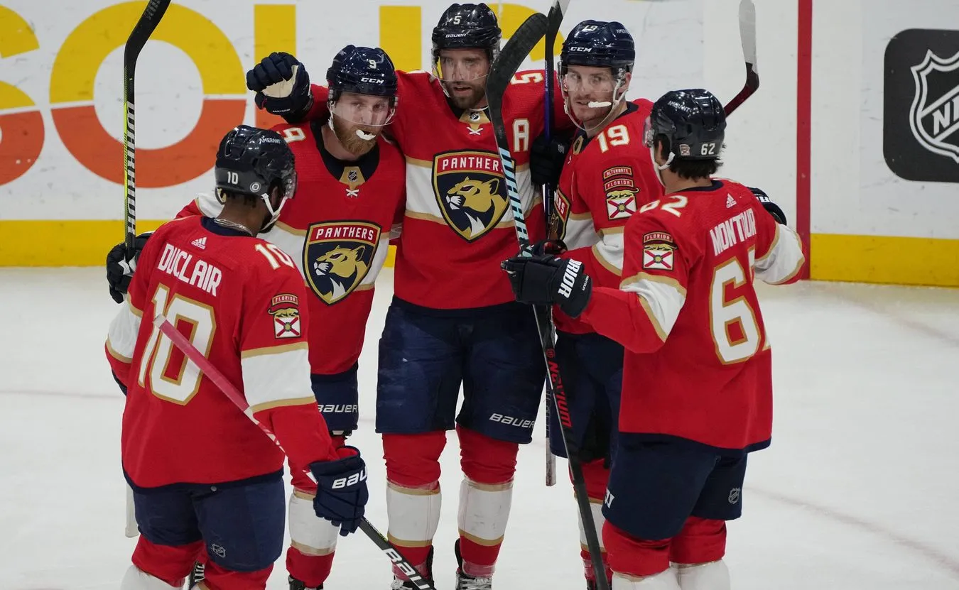 Liga NHL. Wyrównany rekord goli w pierwszej tercji