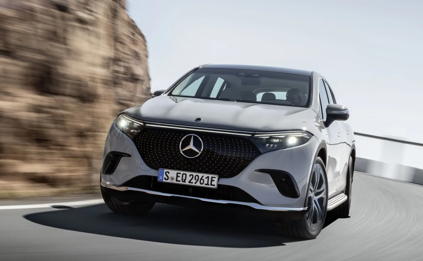 Mercedes EQS SUV -