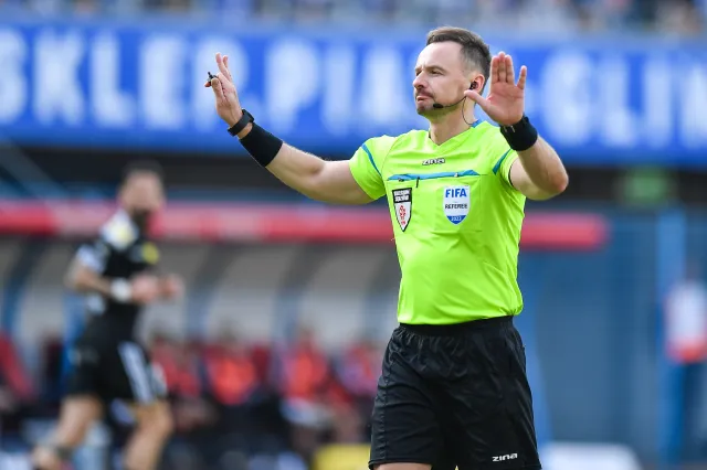 Paweł Raczkowski bohaterem skandalu. Polscy sędziowie "narozrabiali" w Grecji?