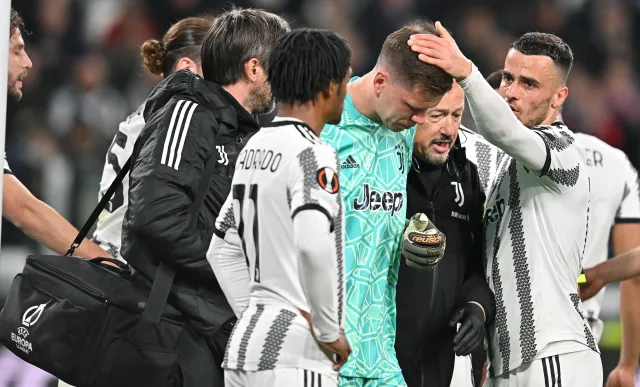 Wojciech Szczęsny zszedł z boiska ze łzami w oczach. Powiało grozą [WIDEO]